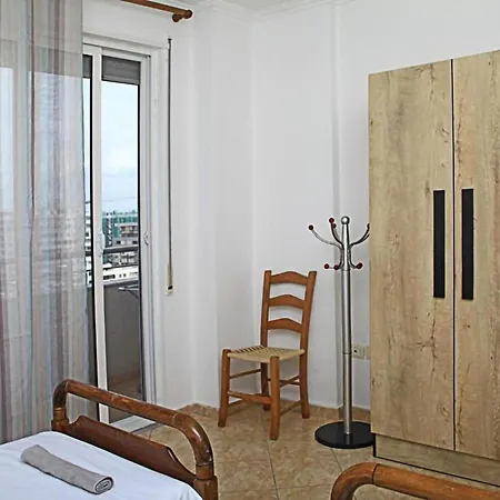 Apartment Spacious Central
