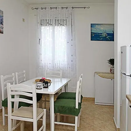Apartment Spacious Central *