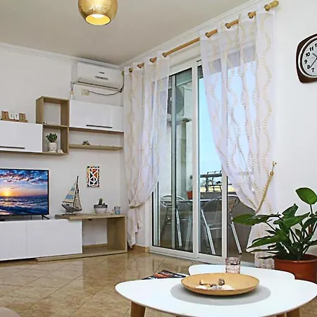 아파트 Spacious Central Durrës